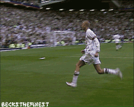 le but de beckham qui  a qualifie   l angleterre  a  la coup  du   monde  2002